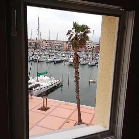 Superbe Vue Port